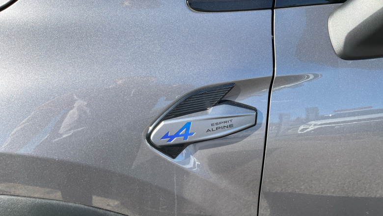 Renault Symbioz 1.6 E-Tech FHEV 145 Iconic Esprit Alpine 5dr Auto Hybrid Estate